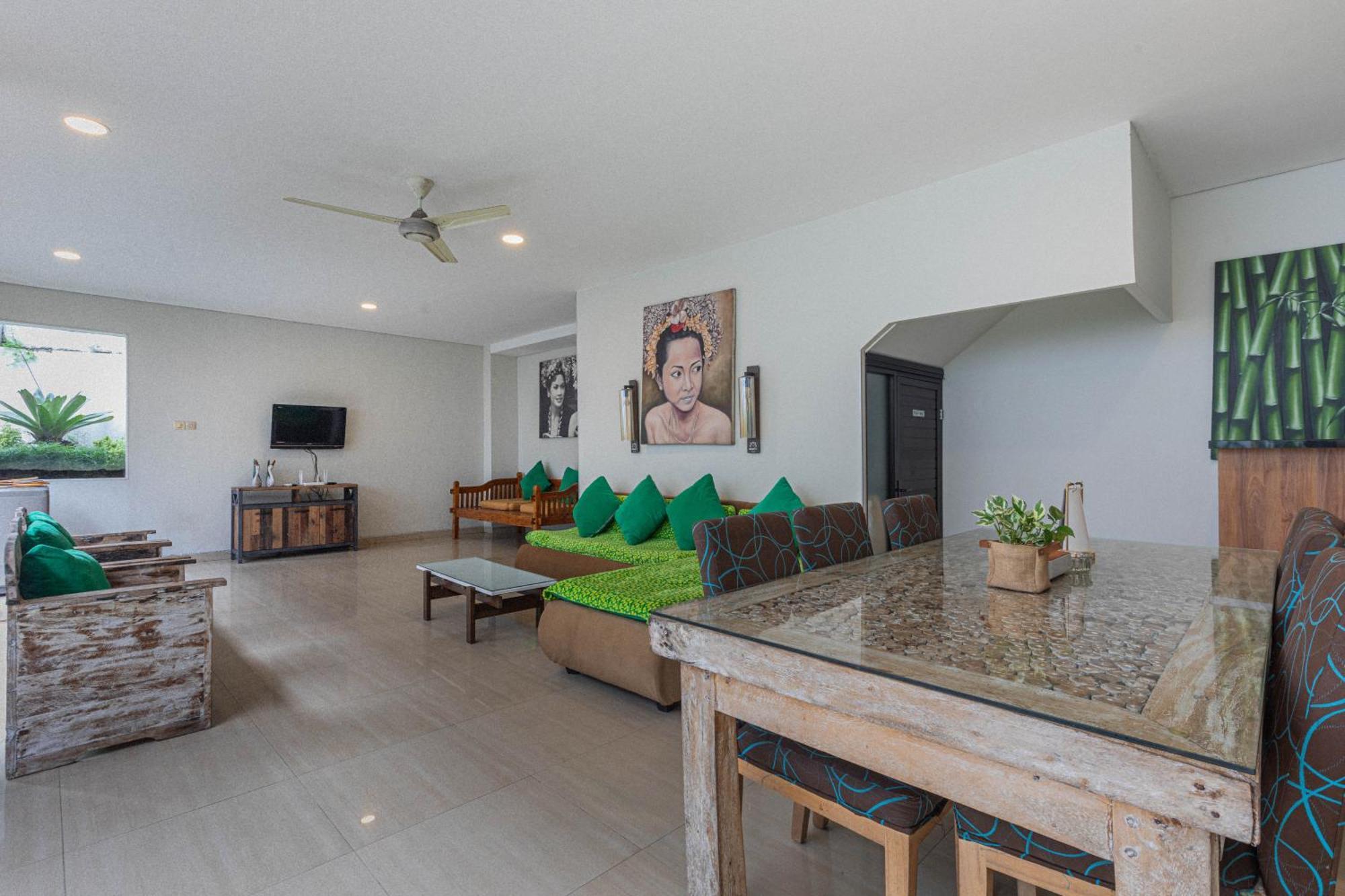 The Baliem Villa Jimbaran  Exterior photo